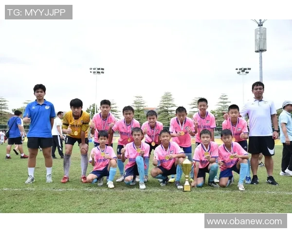 抖音热度爆棚的足球球星盘点他们的精彩瞬间和不为人知的一面 抖音热度爆棚的足球球星盘点他们的精彩瞬间和不为人知的一面