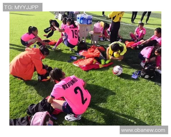 校园足球周日训练安排与提升技巧的综合方案